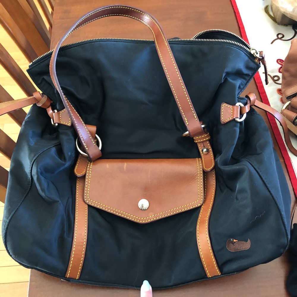 Dooney&Bourke Purse.